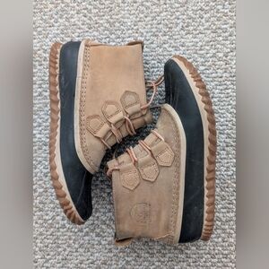 Sorel Out N' About Leather Classic Booties Size 8
